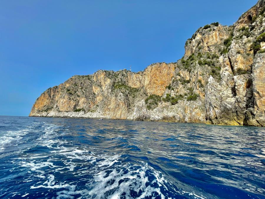 Bootsfahrt zur Blauen Grotte von Palinuro